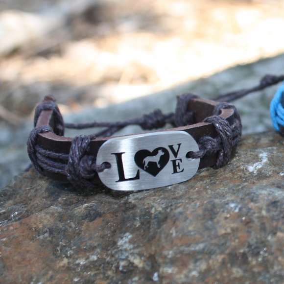 Women's Adjustable Leather Dog Love Bracelet - Picture 3 of 3